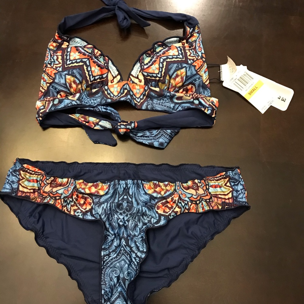 Lucky Brand Reversible Bikini w/tag